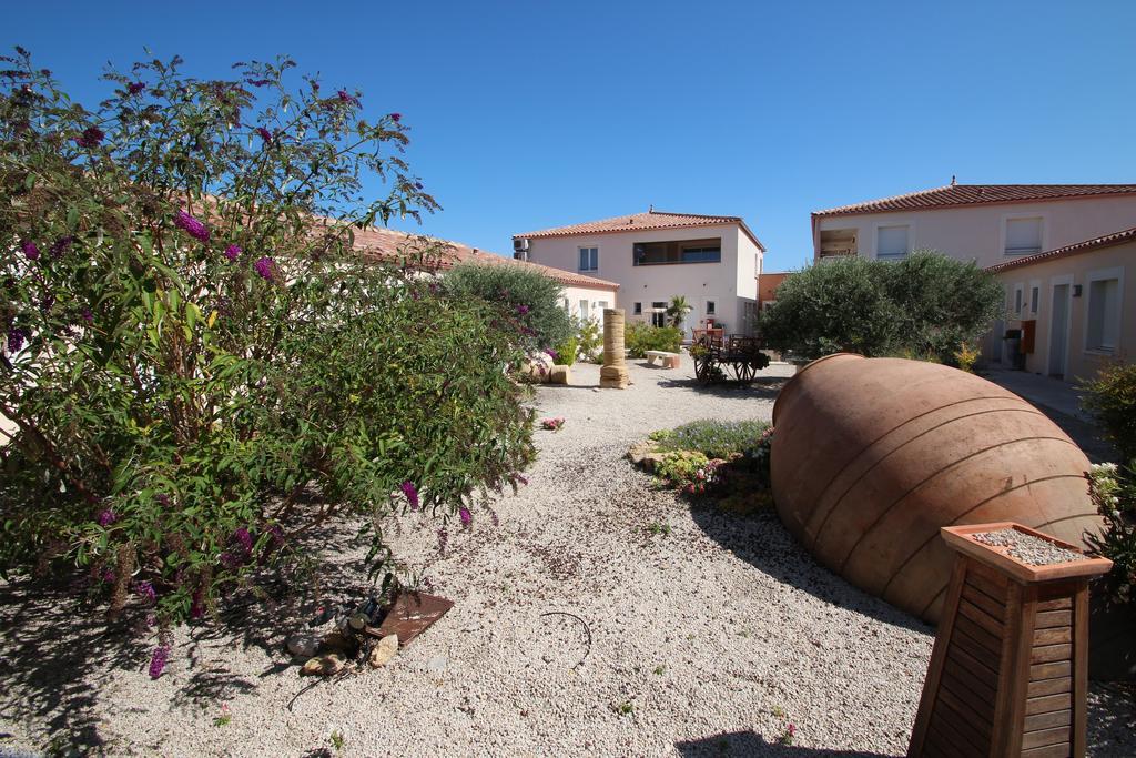 Hotel Et Residence De La Transhumance Saint-Martin-de-Crau Ngoại thất bức ảnh