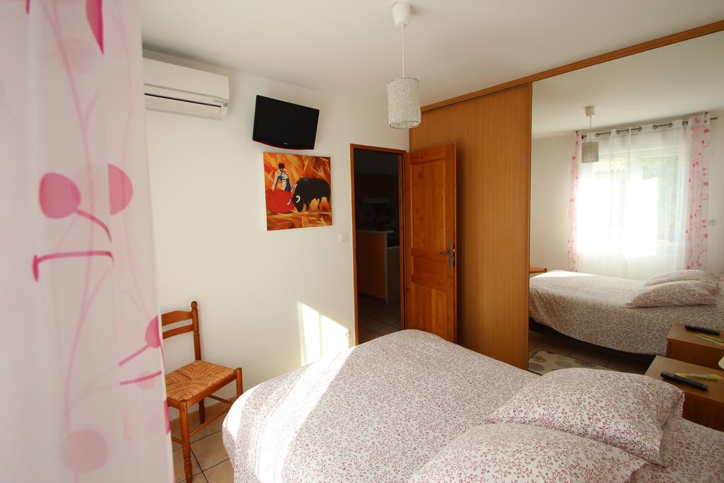 Hotel Et Residence De La Transhumance Saint-Martin-de-Crau Phòng bức ảnh