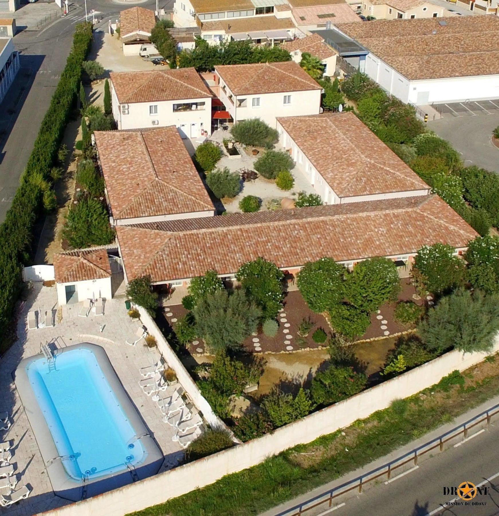 Hotel Et Residence De La Transhumance Saint-Martin-de-Crau Ngoại thất bức ảnh